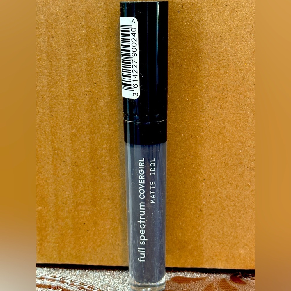Covergirl Full Spectrum Matte Idol liquid lip